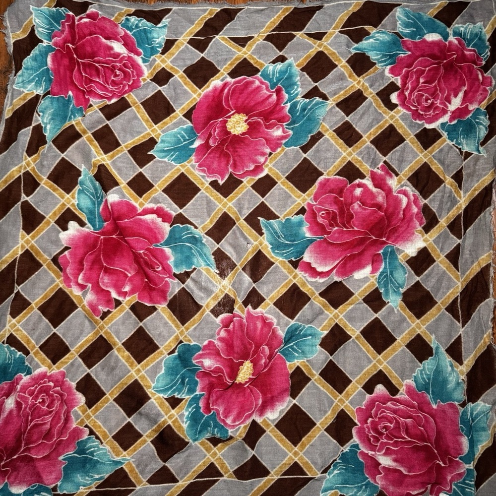 Vintage Oscar De La Renta 100% Wool Scarf Pink Rose Made In Japan Square Festi.